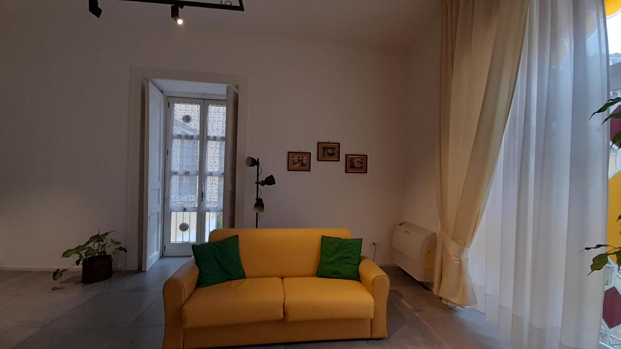 Nonna Vittoria Apartment Salerno Exterior photo